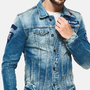 Super fashionable slim fit Superdry rogue patch denim jacket